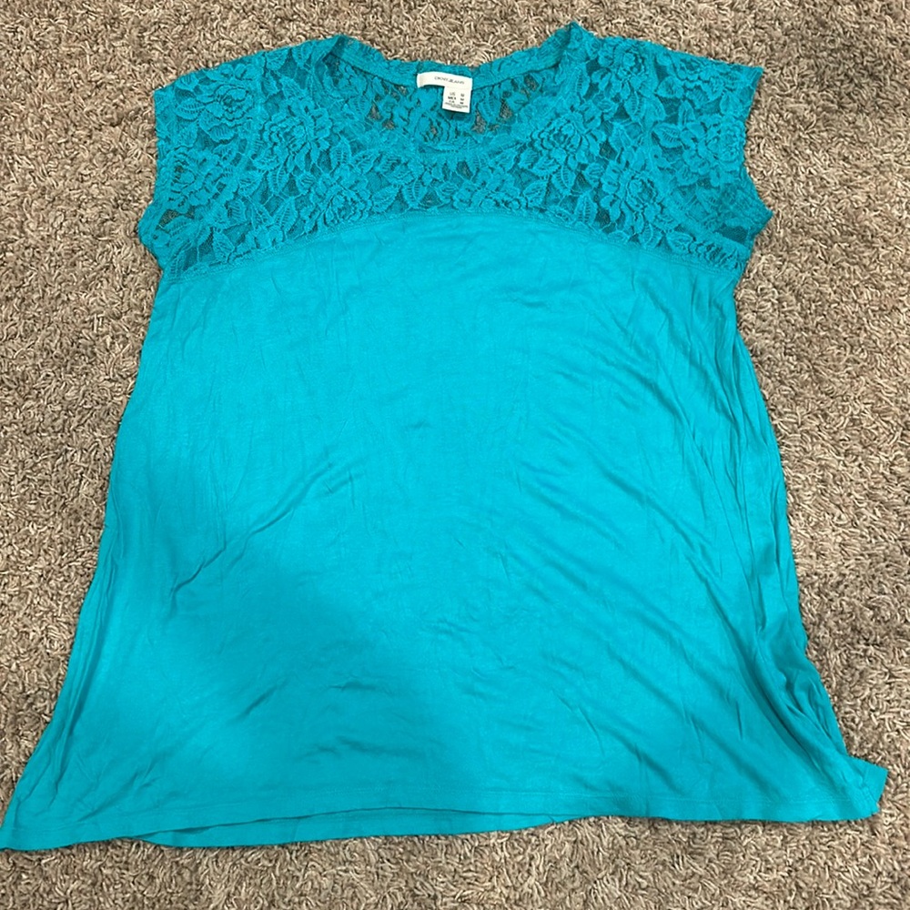 DKNY Jeans Women’s Size Medium Lace top Shirt
